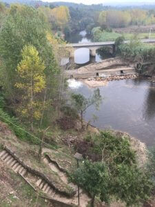 Geocachen aan de Rio Alva