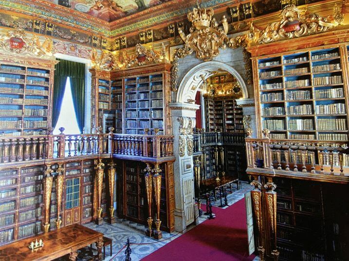 Bibliotheek universiteit Coimbra Bibliotheek universiteit Coimbra